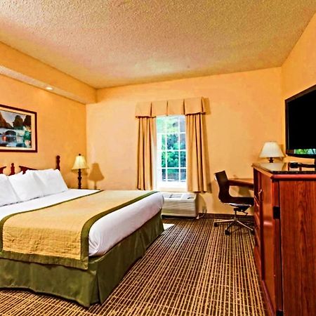 Baymont By Wyndham Columbia Maury Hotel Luaran gambar